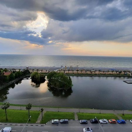 Twins Tower Orbi City Batumi Exteriér fotografie