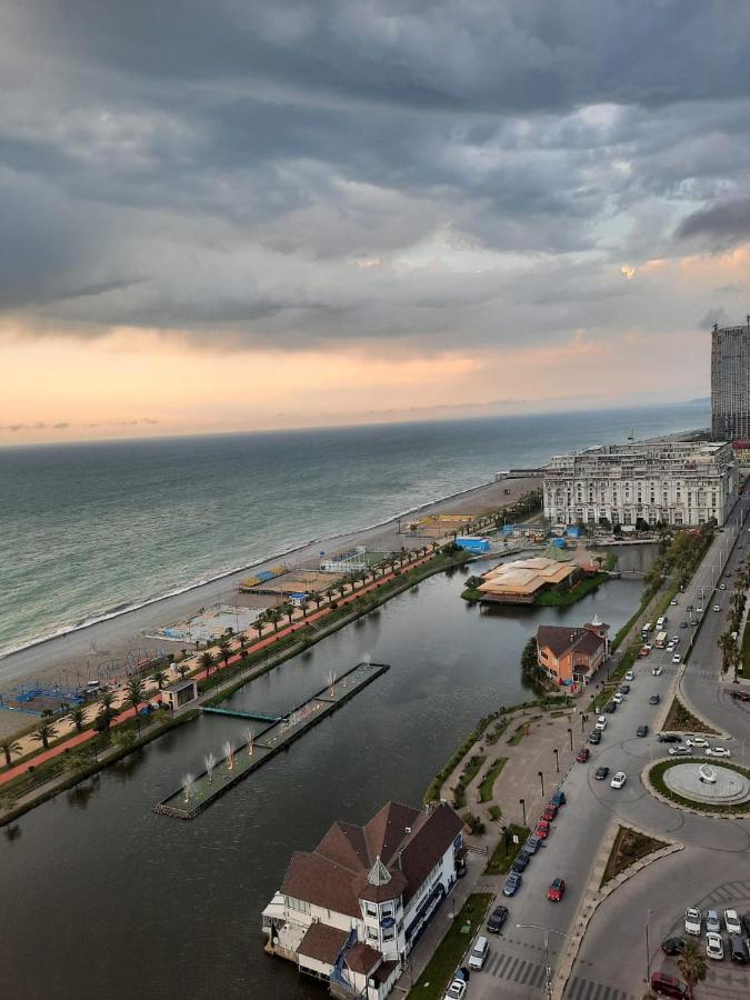 Twins Tower Orbi City Batumi Exteriér fotografie