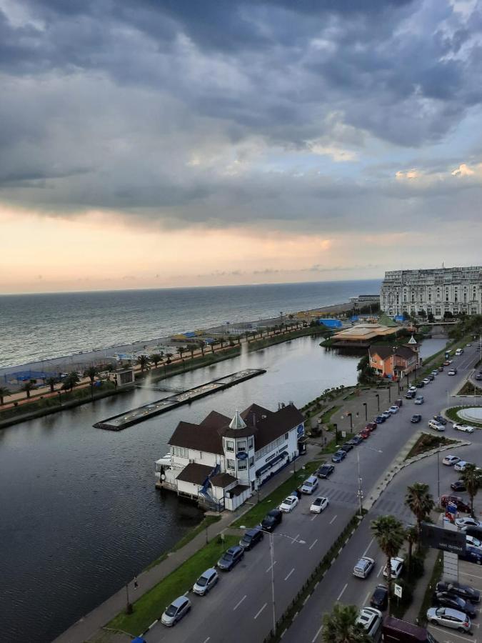 Twins Tower Orbi City Batumi Exteriér fotografie