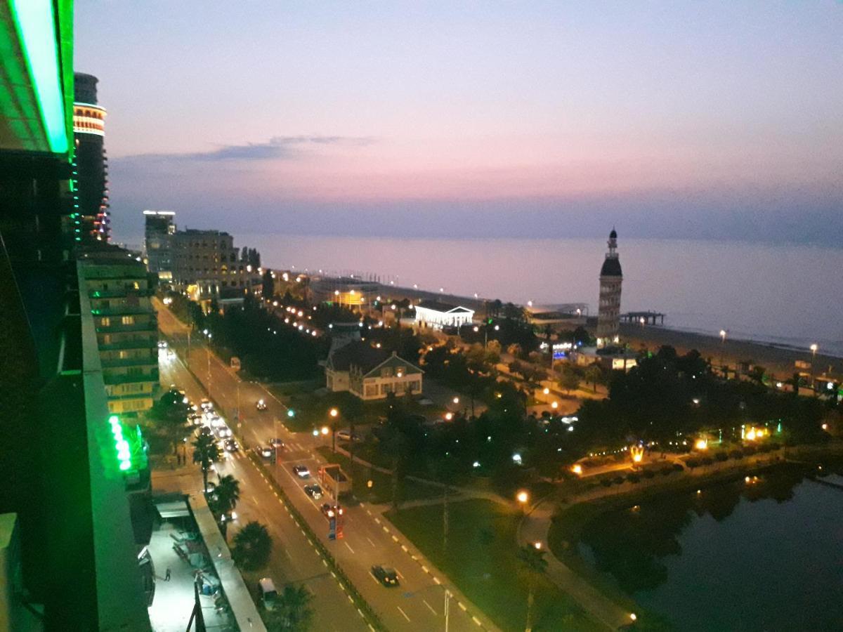 Twins Tower Orbi City Batumi Exteriér fotografie